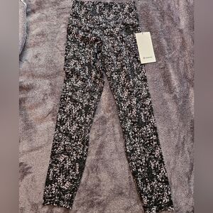 Lululemon Black and White Align HR Pants